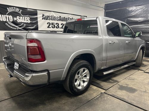 2019 Ram 1500 Laramie Crew Cab Lower Image 3