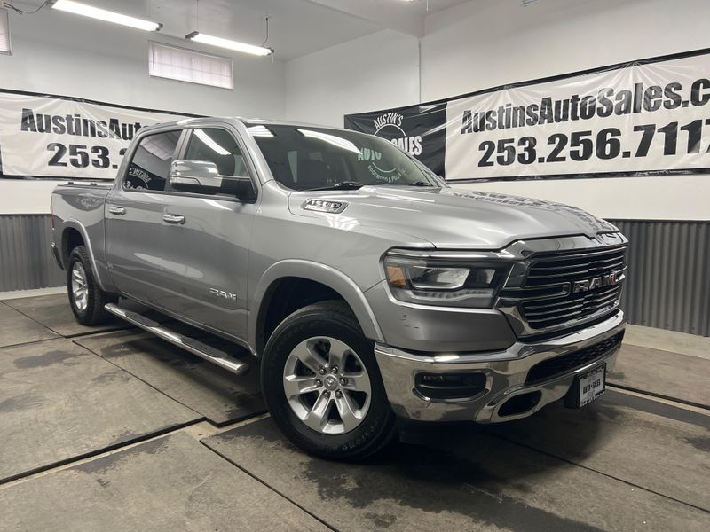 2019 Ram 1500 Laramie Crew Cab Upper Image 1