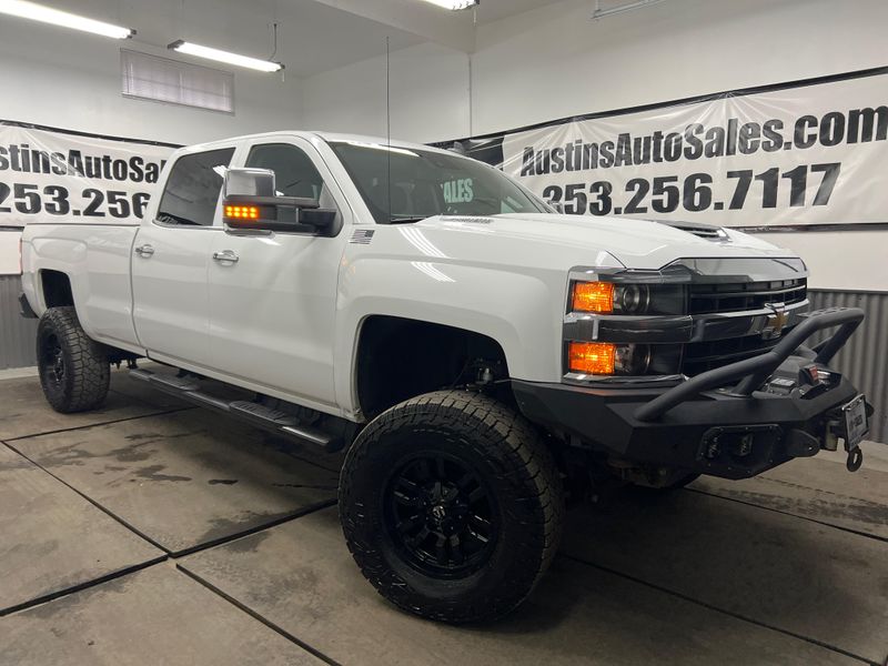 2018 Chevrolet Silverado 3500HD LTZ Crew Cab Upper Image 1