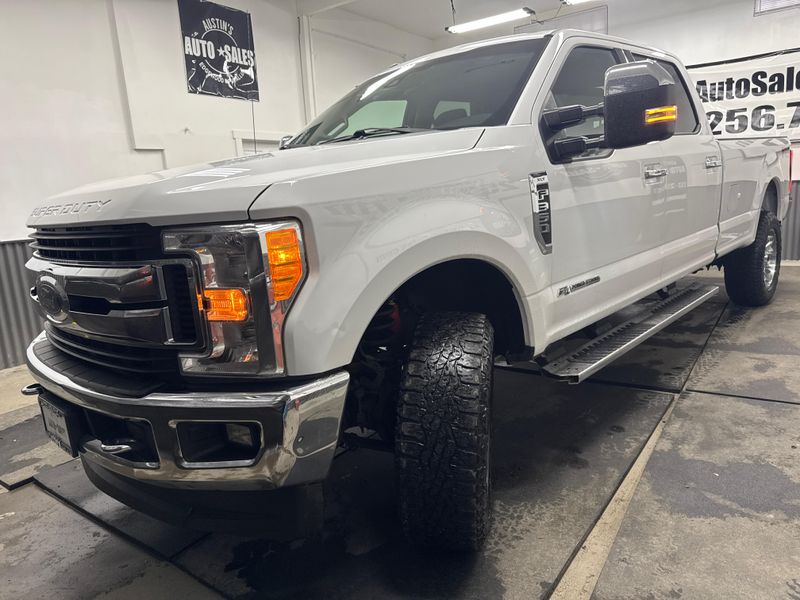 2017 Ford F-350 XLT photo 2