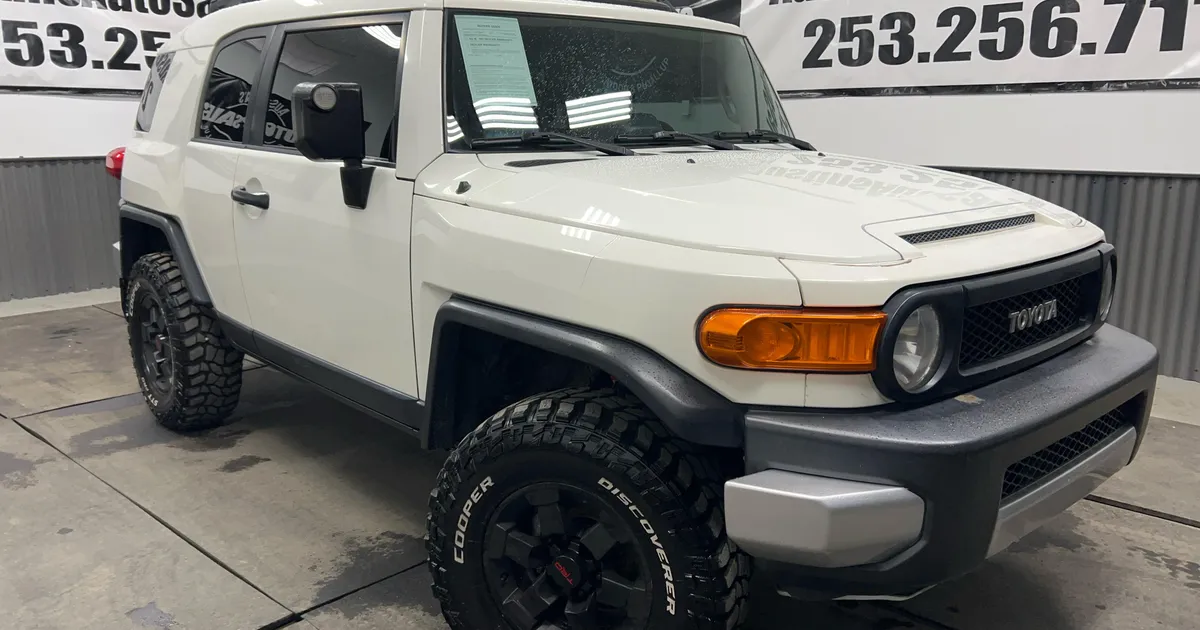 2008 Toyota FJ Cruiser Base - Austin's Auto Sales