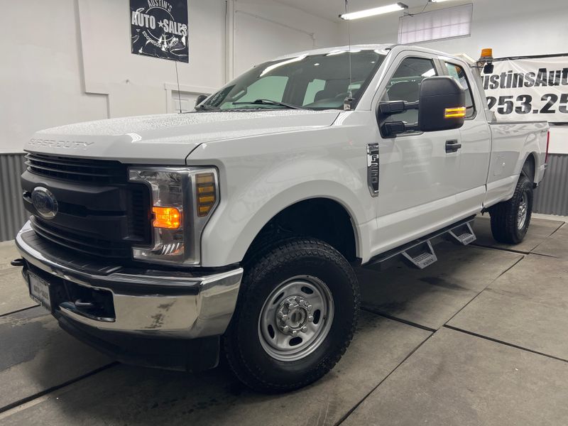 2019 Ford F-250 XLT photo 2