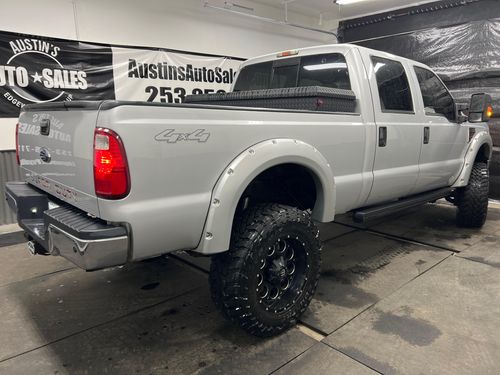 2008 Ford F-350 Super Duty Lariat Crew Cab Lower Image 3