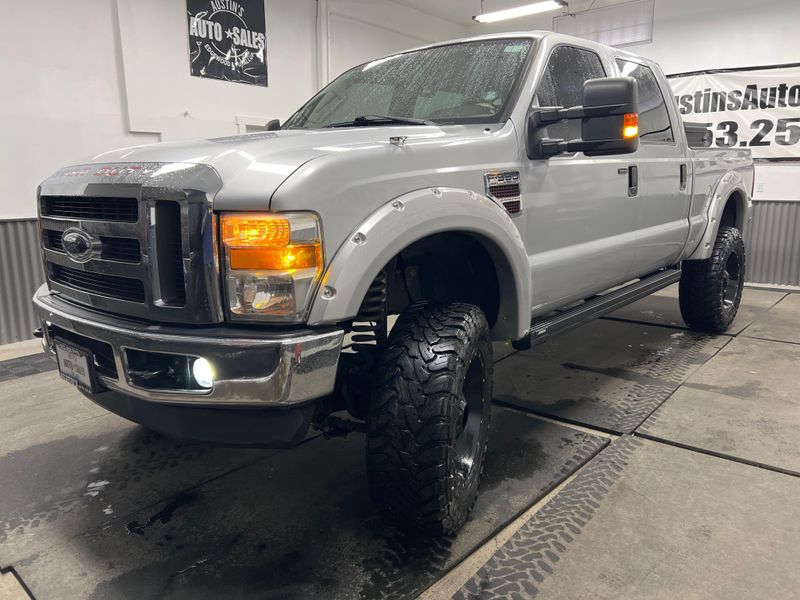 2008 Ford F-350 Super Duty Lariat Crew Cab Upper Image 2