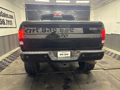 2014 Ram 3500 Laramie Crew Cab Lower Image 2