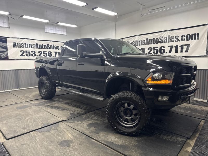 2014 Ram 3500 Laramie Crew Cab Upper Image 1