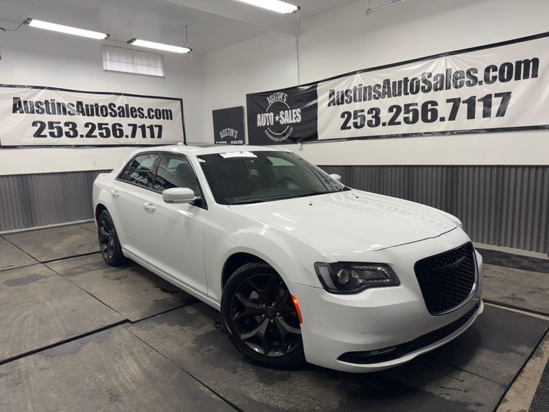 2023 Chrysler 300 S V6 Upper Image 1
