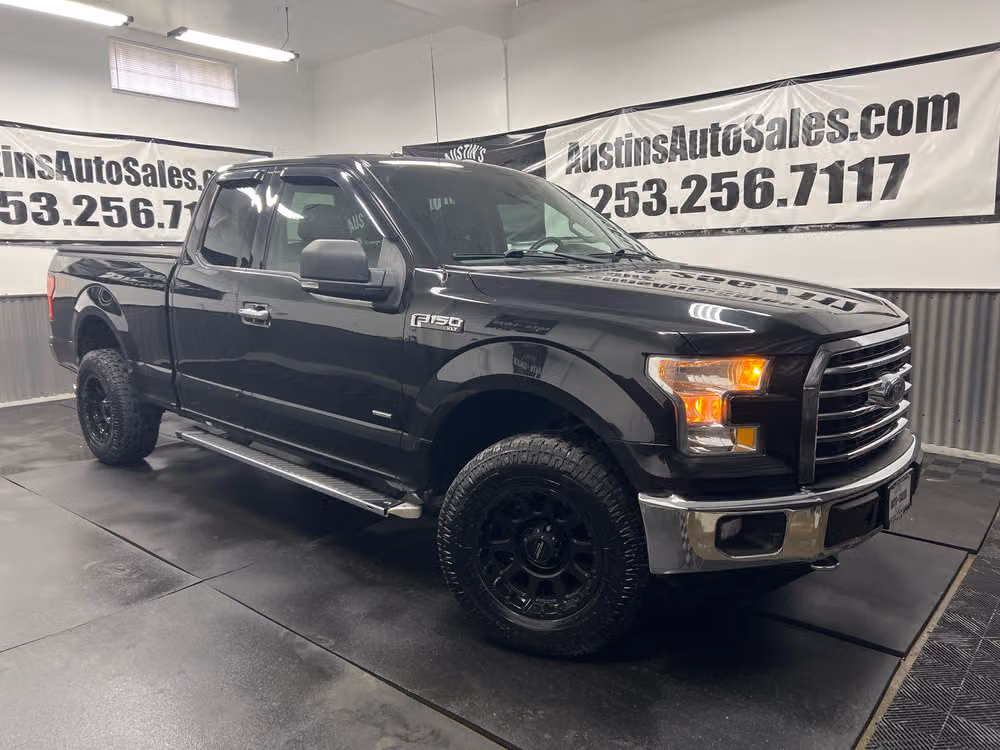 2015 Ford F-150 XLT SuperCab Image 1
