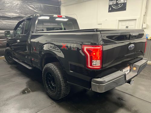 2015 Ford F-150 XLT SuperCab Lower Image 1