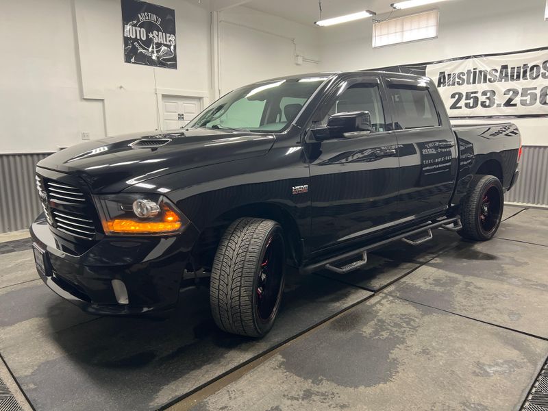 2013 Ram 1500 Sport photo 2
