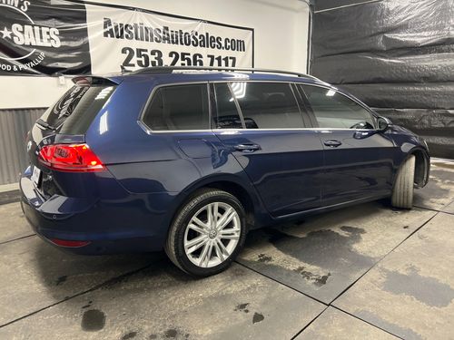 2015 Volkswagen Golf SportWagen TDI SE Lower Image 3