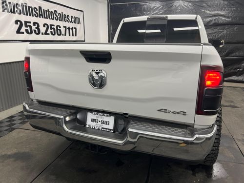 2019 Ram 3500 Tradesman Crew Cab Lower Image 2