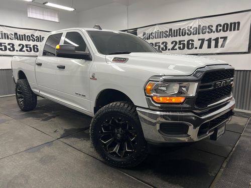 10503 - 2019 Ram 3500 Tradesman Crew Cab