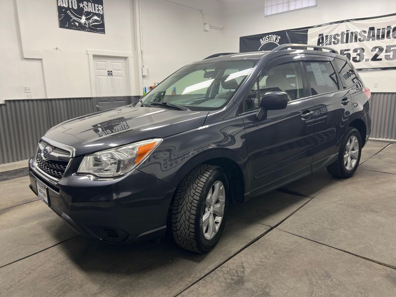 2015 Subaru Forester 2.5i photo 2
