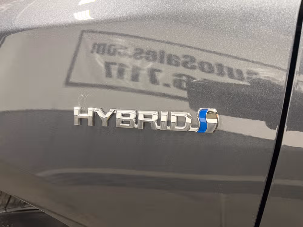 2012 Toyota Camry Hybrid XLE Image 7