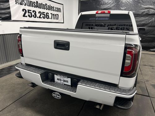 2016 GMC Sierra 1500 SLT Crew Cab Lower Image 2