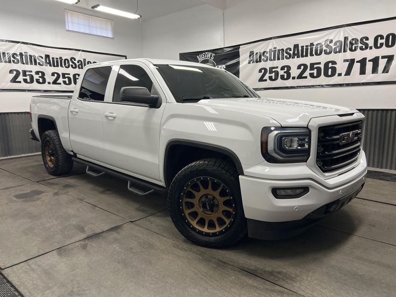 2016 GMC Sierra 1500 SLT Crew Cab Upper Image 1