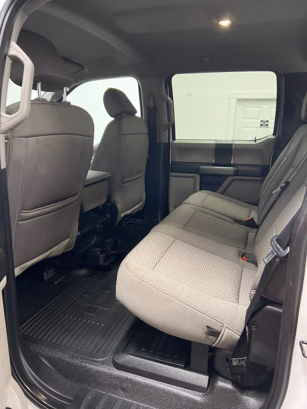 2021 Ford F-350 Super Duty XLT Crew Cab Image 10