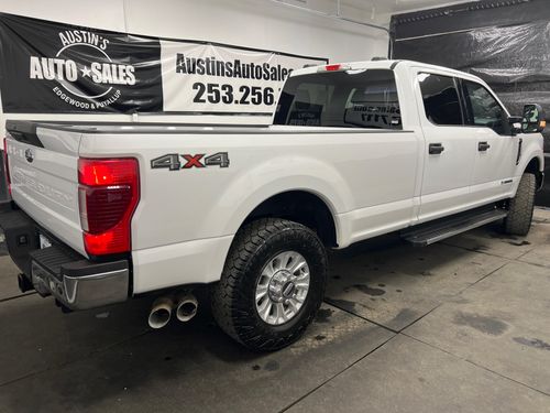 2021 Ford F-350 Super Duty XLT Crew Cab Lower Image 3