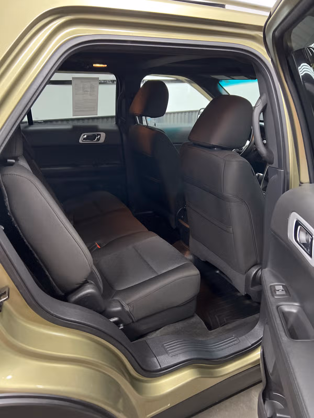 2012 Ford Explorer XLT Image 10