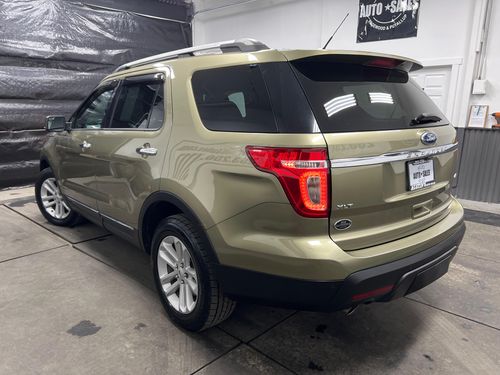 2012 Ford Explorer XLT Lower Image 1