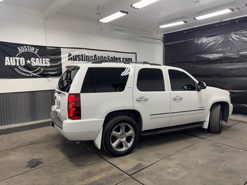 2013 Chevrolet Tahoe LTZ Lower Image 3