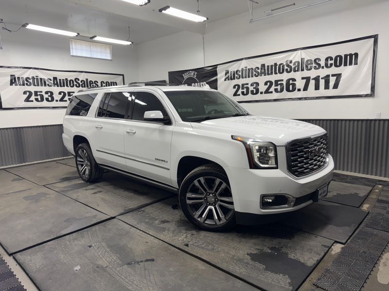 2018 GMC Yukon XL Denali Upper Image 1