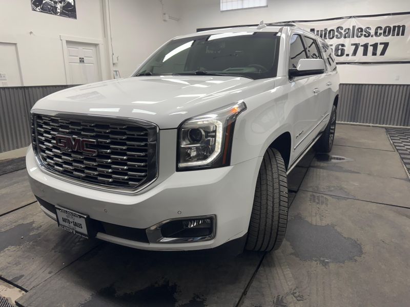 2018 Gmc Yukon XL Denali photo 2