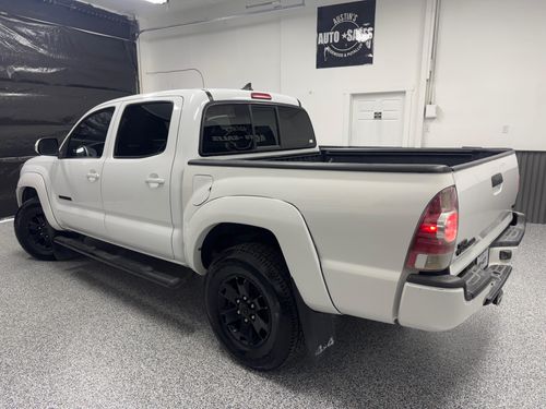 2014 Toyota Tacoma V6 Double Cab Lower Image 1