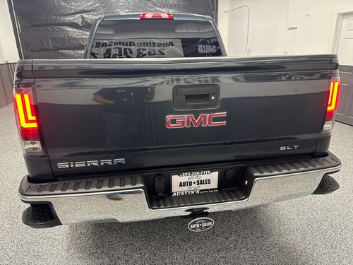 2017 GMC Sierra 1500 SLT Crew Cab Lower Image 2