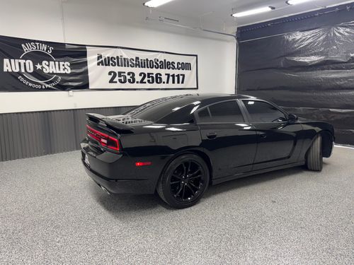 2013 Dodge Charger R/T Lower Image 3