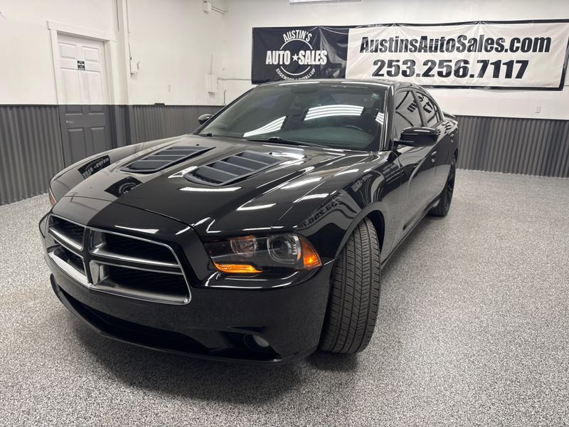 2013 Dodge Charger R/T photo 2
