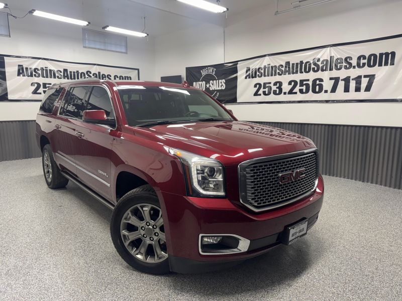 2016 GMC Yukon XL Denali Upper Image 1