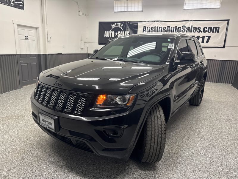2015 Jeep Grand Cherokee Altitude Upper Image 2