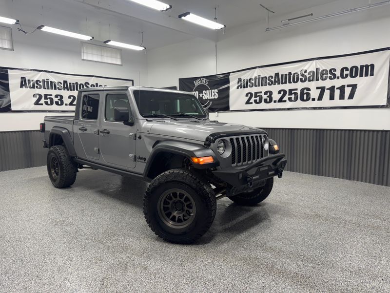 2020 Jeep Gladiator Sport Crew Cab Upper Image 1