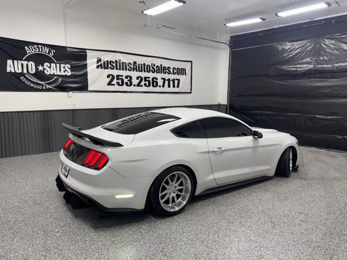 2015 Ford Mustang EcoBoost Premium Lower Image 3