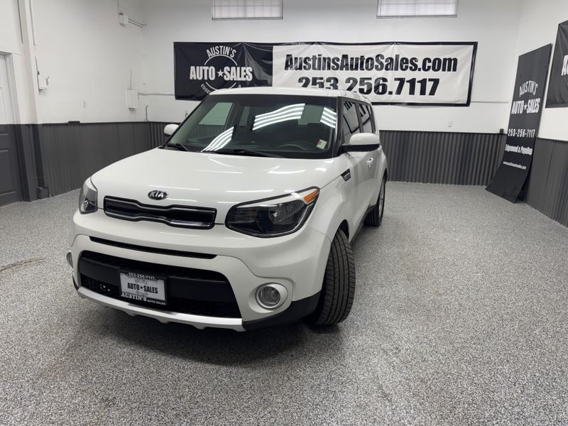 2017 Kia Soul Plus photo 2
