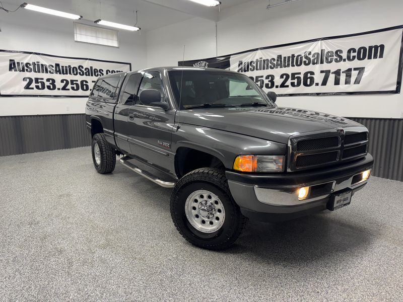 2002 Dodge Ram 2500 SLT Plus Extended Cab Upper Image 1