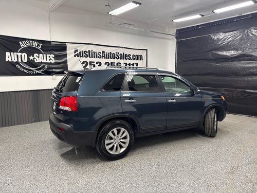 2011 Kia Sorento EX Lower Image 3