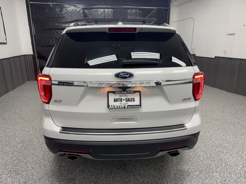 2018 Ford Explorer XLT Lower Image 2