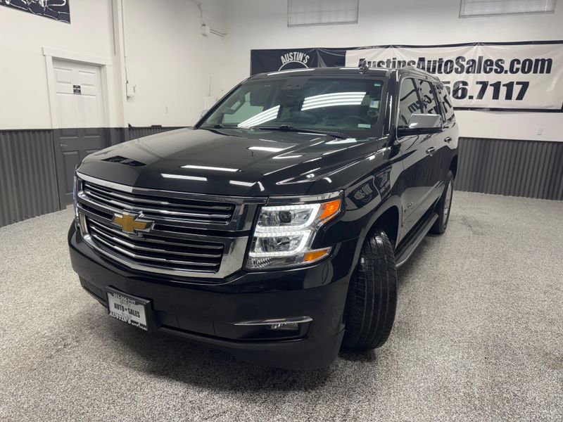 2015 Chevrolet Tahoe LTZ photo 2