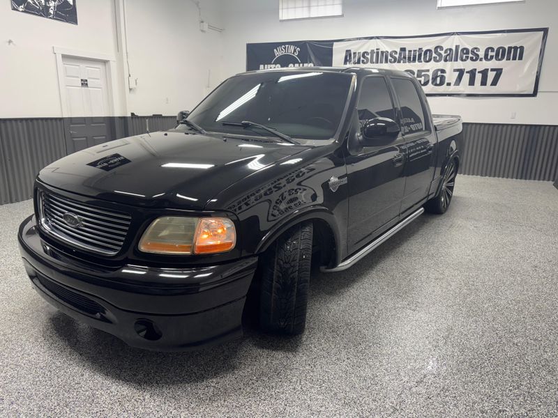 2002 Ford F-150 Harley-Davidson photo 2