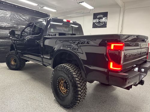 2020 Ford F-350 Super Duty Lariat Crew Cab Lower Image 1
