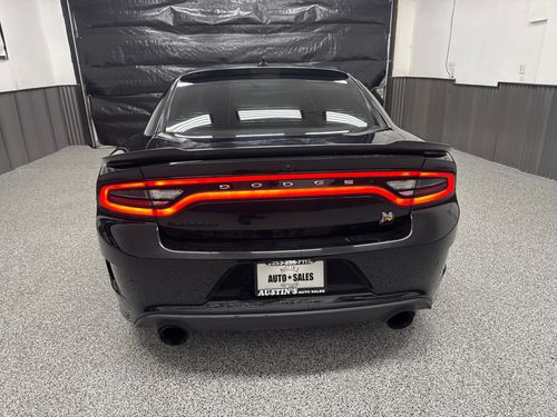 2019 Dodge Charger R/T Scat Pack Lower Image 2
