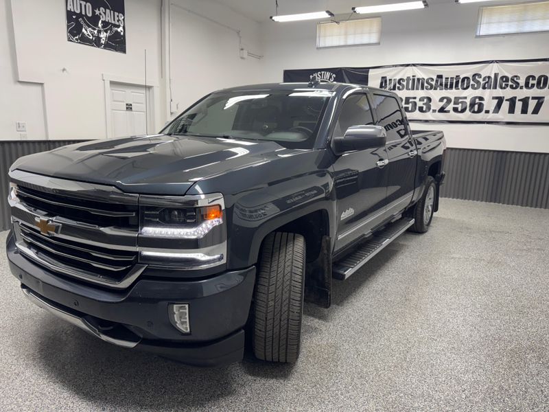 2017 Chevrolet Silverado 1500 High Country photo 2