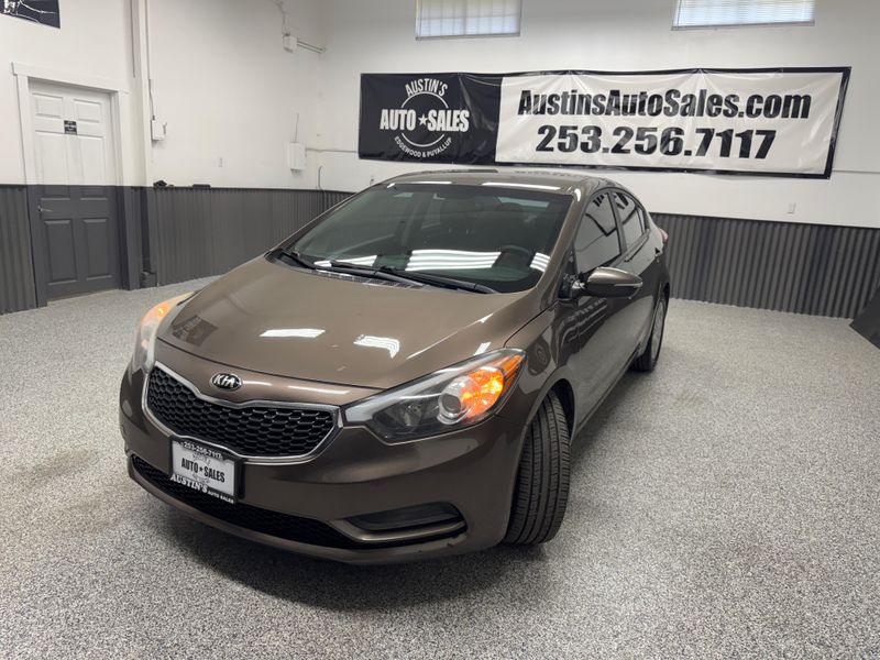 2014 Kia Forte LX Upper Image 2