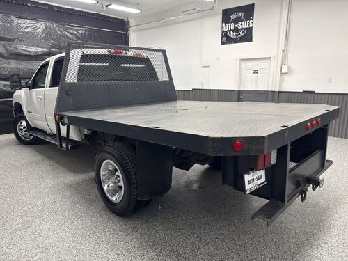 2011 Chevrolet Silverado 3500HD LTZ Crew Cab Lower Image 1
