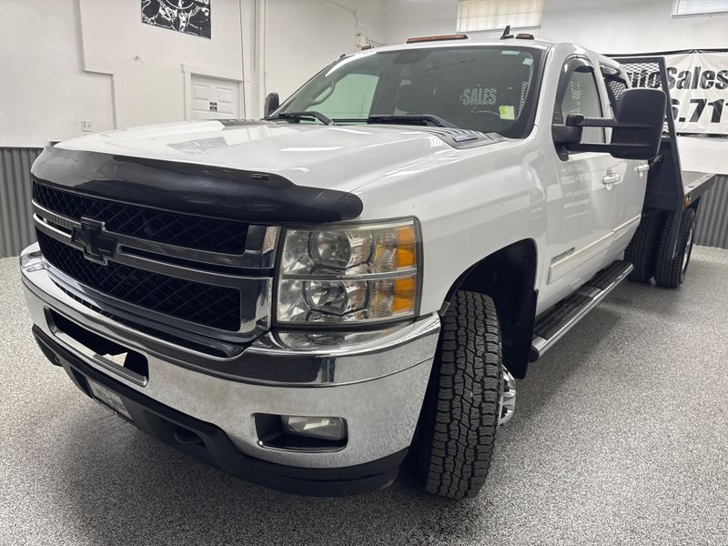 2011 Chevrolet Silverado 3500HD LTZ Crew Cab Upper Image 2