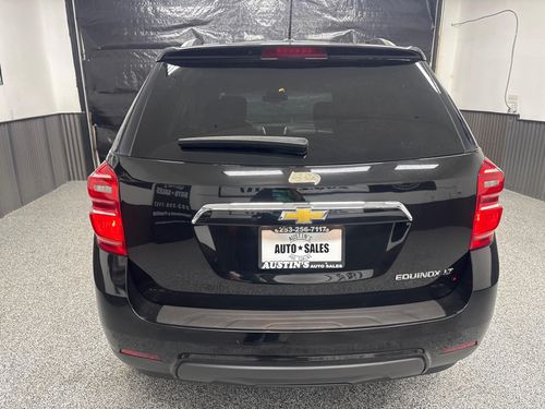 2016 Chevrolet Equinox LT Lower Image 2