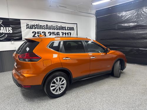 2018 Nissan Rogue Hybrid SV Crossover Lower Image 3